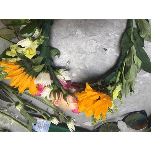 Real Flower Crown, Summer Sunflower Crown - Picture 3 of 3